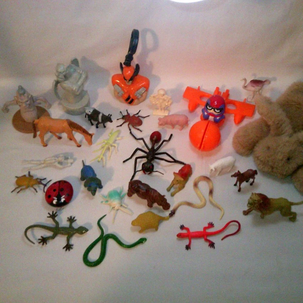 Toys, Figurines, Hand Puppet, Wind-Ups: Bundle: (28)